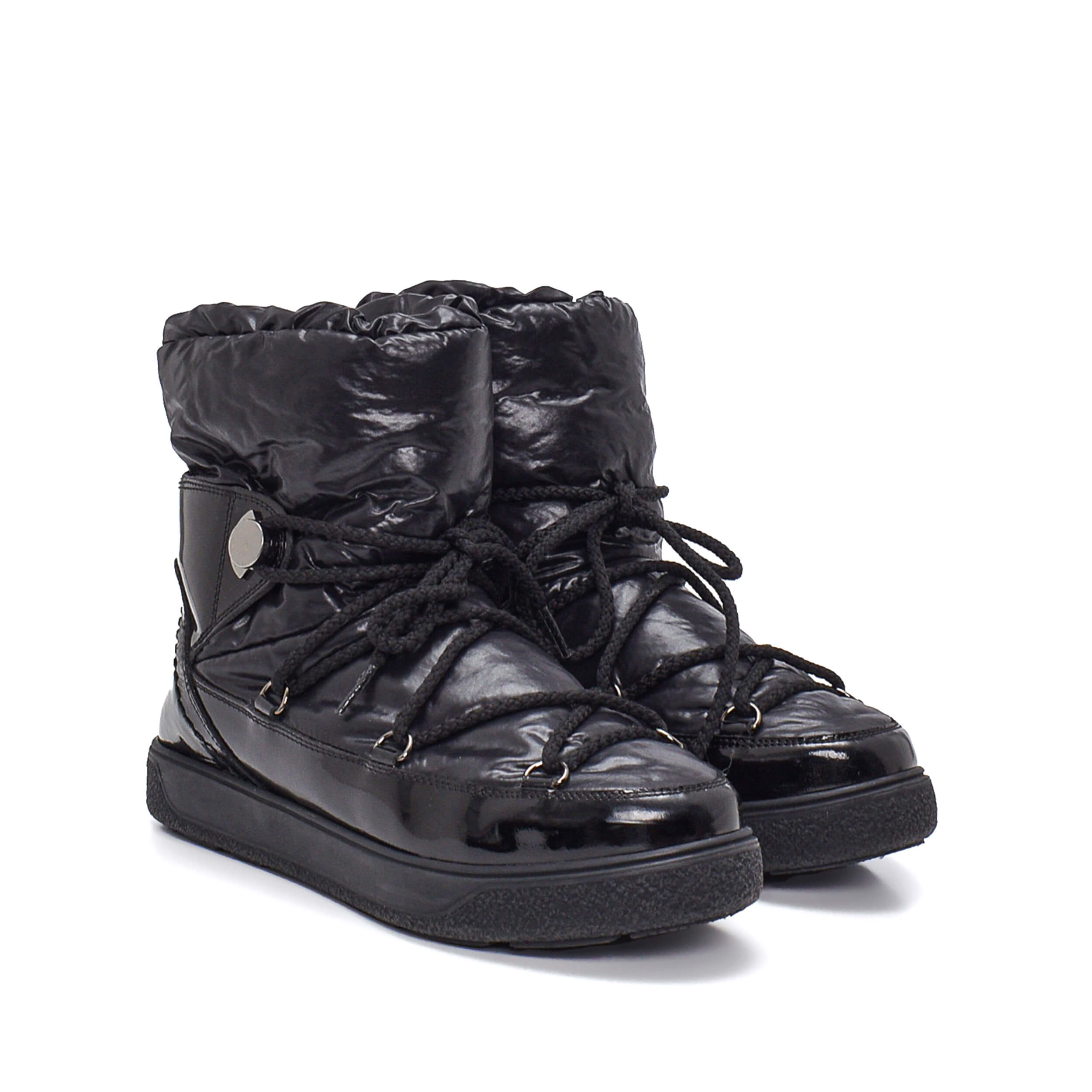 Moncler patent hot sale boots